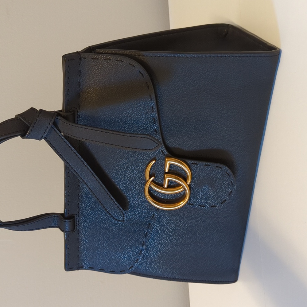 GG Marmont Top Handle Bag